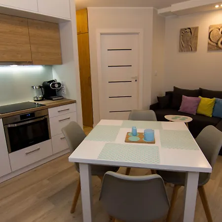 - Kwartal Rozy Wiatrow *